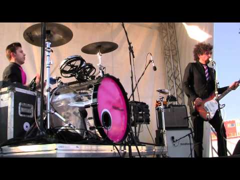 MeloManics - Spices + come on (live Queensday 2011)