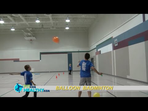 download lagu mp3 mp4 Balloon Badminton, download lagu Balloon Badminton gratis, unduh video klip Balloon Badminton