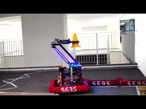 Demacia 5635 - Robot Reveal 2023 - Moti The Giraffe | FIRST CHARGED UP