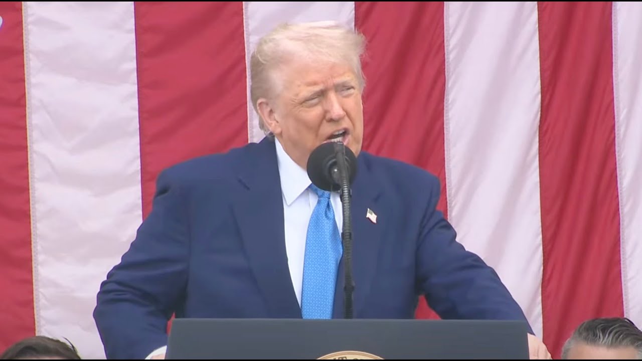 OMG: Trump CRASHES & BURNS at Memorial Day ceremony | Another Day