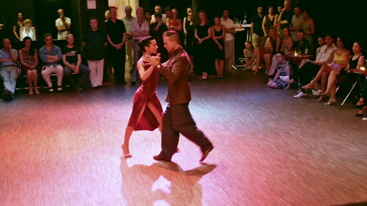 Michael Nadtochi und Paula Duarte bei Pan y Tango (3)