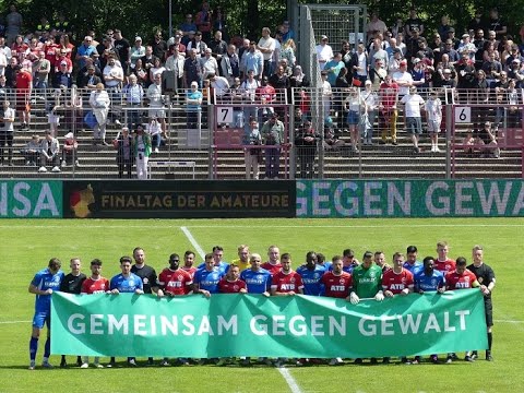 Schweigeminute für jungen Fußballer in Deutschland - Pokal Finale Berlin 3 Juni 2023