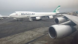 preview picture of video 'Mahan Air 747-3B3(SCD) - Flight from Tehran Mehrabad Int'l (THR) to Bandar Abbas Int'l (BND), Iran'