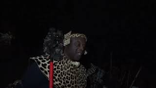 Download lagu MDIDIYELI GOBIZIZWE MAKHANYA, KUYADULA UKUBA INSIZWA: AMABUTHO UMHLABA UHLANGENE. #UMBUMBULU mp3