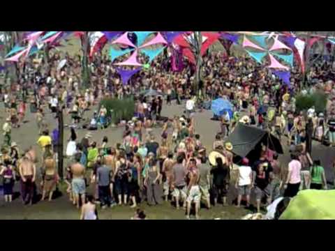 Ozora 2009 - Dancing in Mud