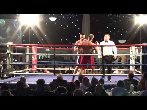 BATESON PROMOTIONS BOBBY MCHUGHIE V LIAM WRIGHT ELLAND ROAD 2016