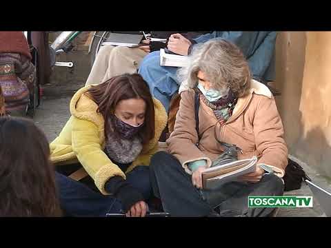 2020-11-27 FIRENZE -  BASTA DAD ,LEZIONE IN PRESENZA DAVANTI AL LICEO