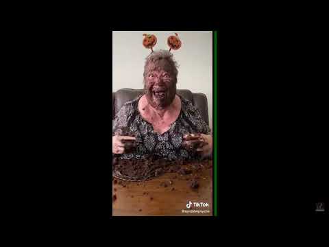 GRANDMA LOVES DARK CHOCOLATE (Original)