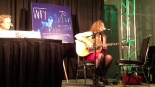 Dayna Kurtz performs 