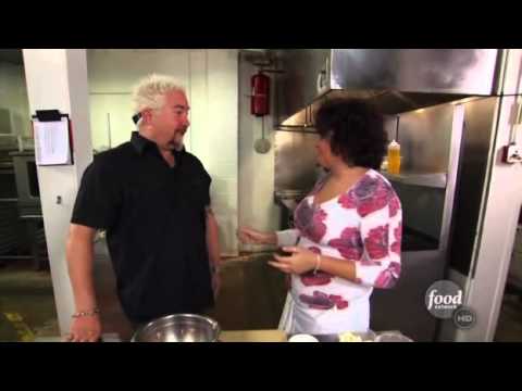 Guy Fieri does Bobby Moynihan's impression of Guy Fieri