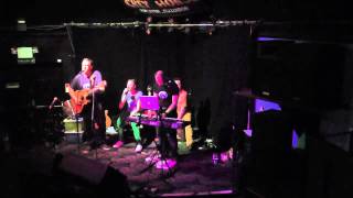 Say Hello, Wave Goodbye