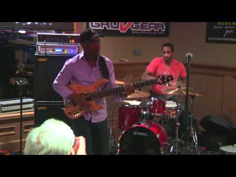 Scott Ambush Bass Bash Solo