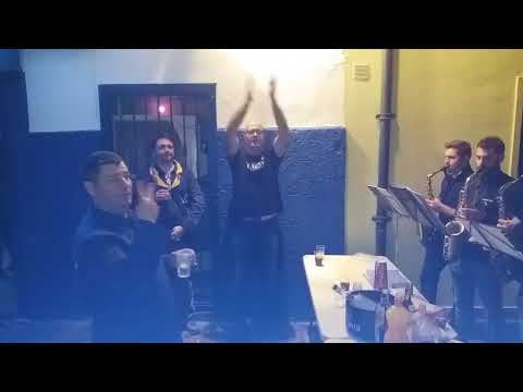 download lagu mp3 mp4 Coldplay Tribute Band Benidorm, download lagu Coldplay Tribute Band Benidorm gratis, unduh video klip Coldplay Tribute Band Benidorm