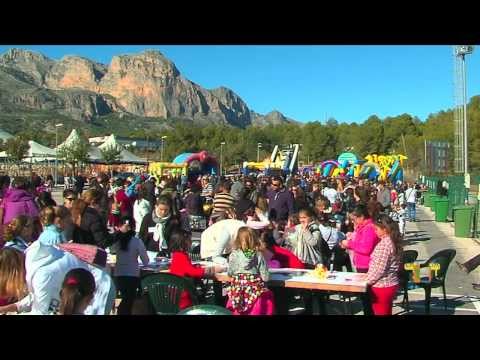 23/11/13 – Más de 3.000 personas participaron en el VI Día de la Infancia de La Nucía