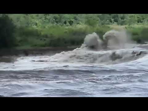 The Most Terrifying Monster Tsunami Caught on Camera Are you ready to see this natural phenomenon!!!