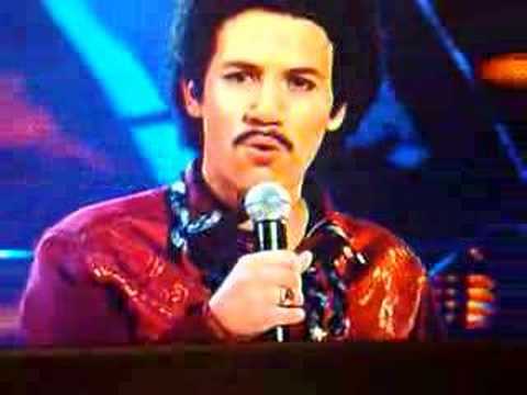 Moni Tivony as lionel richie -Hello!