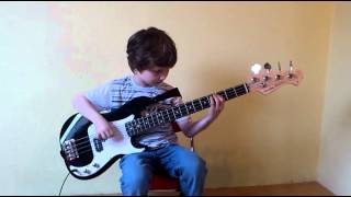 Dustin Tomsen 7 yr old covers Tony Franklin's bass track on Thomas Tomsen's 