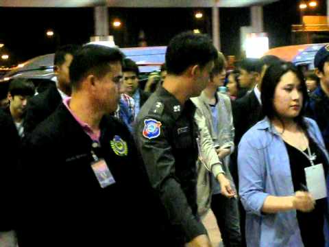110429 Teen Top @ Suvarnabhumi Airport (cr-g3miniz)