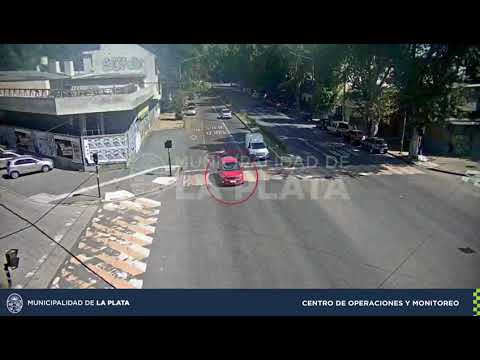 En sólo 20 minutos: Gracias a las cámaras de seguridad, logran recuperar un automóvil que había sido robado
