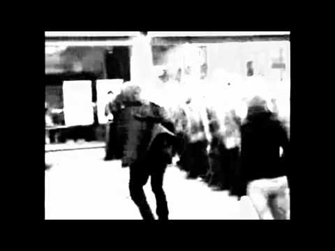 PSYKOANALYYSI - Äänestän vain kivellä (Official Music Video)