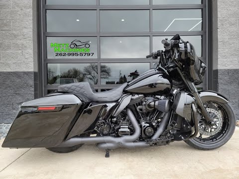 2014 Harley-Davidson Electra Glide® Ultra Classic® in Kenosha, Wisconsin - Video 1