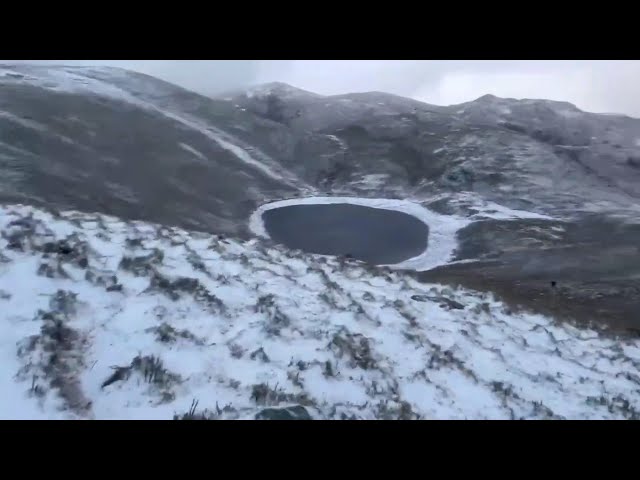 Breathtaking snowy scenery at Jiaming Lake captured on camera