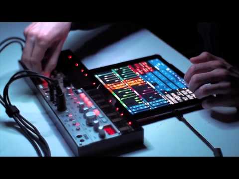 Live Homestudio Jam with Korg Volcas + iPad