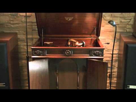 Ninon VALLIN - Chanson D'Amour (J.Hollmann)