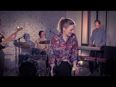 JAZZ GUYS GO POP - Blame it on the Boogie