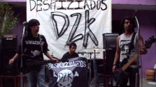 Deskiziados DZK - 04 En La Luna  (Tributo A Eskorbuto)