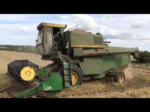John Deere 985