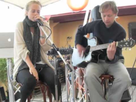 Gia Mellish & John Winckel - Can You (acoustic)