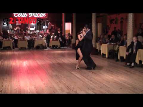  Jesica Arfenoni  and  Roberto Zuccarino  are  dancing  to  the  tango  "  Esta Noche De Luna  "