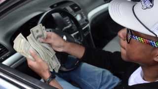 WIZ KHALIFA FLOSSING COUNTING MONEY $20,000 CASH (Lookalike)