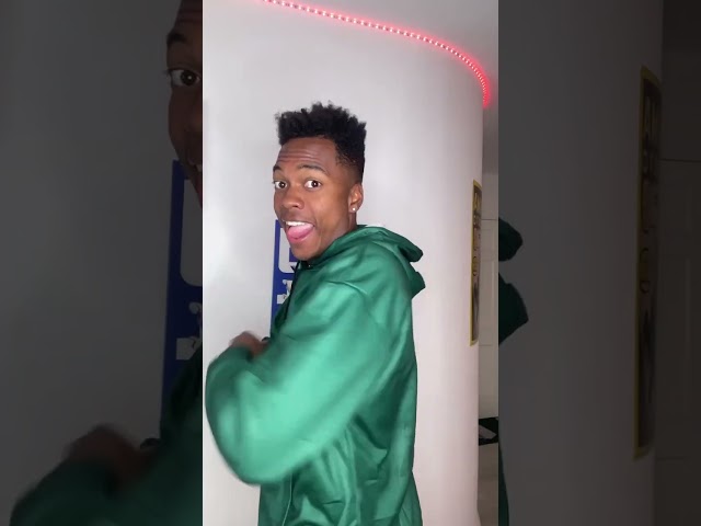 Vídeo relacionado con zhedu Anime Aot Merch Scout Regiment Sudaderas con Capucha Impresas Sudaderas con Capucha Tops Acogedores Jerseys (L,Color 04)