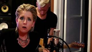 Dancing On My Own - Robyn (Amy Hef & Alex Alexander cover)