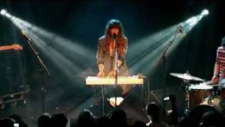 Beach House - Master Of None @ Nouveau Casino via GrandcrewTv