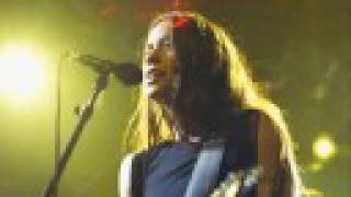 ALANIS MORISSETTE - Death Of Cinderella (Live)