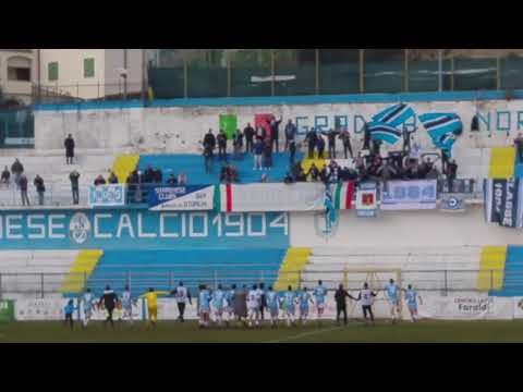 Sanremese-Pro Dronero 2-0, i biancoazzurri festeggiano con gli ultras a fine match