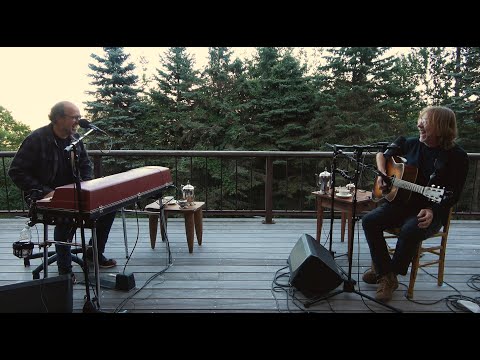 "Waste" – Page McConnell & Trey Anastasio from The Barn