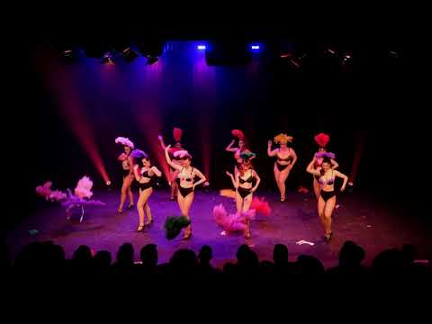 Classic Showgirl students perform Viva Las Vegas - The Bombshell Burlesque Academy