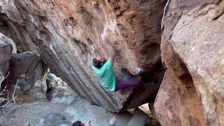 Video thumbnail of Arachnodisiac, V10. Hueco Tanks