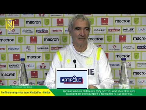 Domenech: "J'aurais aimé prendre Maradona mais il est mort."