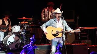 Dwight Yoakam / A Thousand miles from nowhere / Pacific Amphitheater - Costa Mesa, CA / 7/28/19