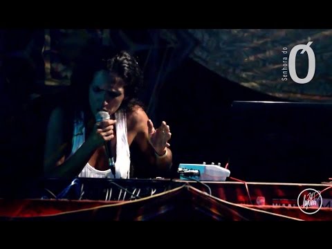 Senhora do Ó - If I Had a Heart by Fever Ray (remix)  Live