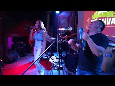 Los Virus Cumbia Band-Techno cumbia  (Selena Cover)