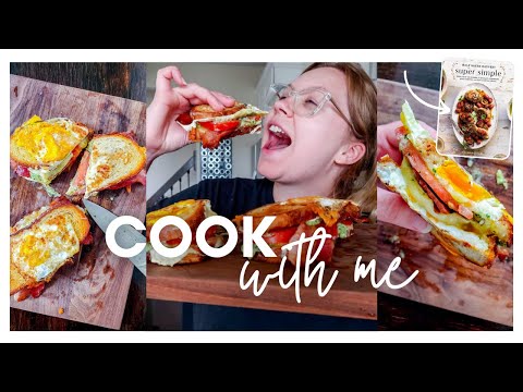 COOK WITH ME [egg in a hole sandwich with lemon pesto] // Half Baked Harvest Super Simple Cookbook