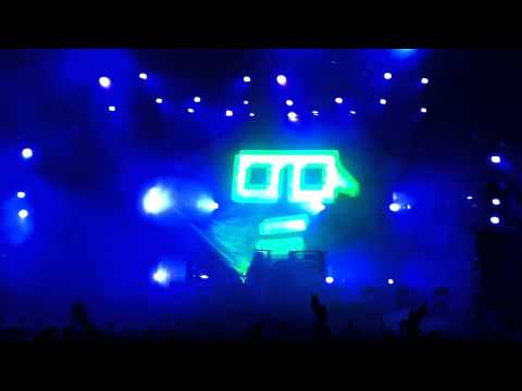 The Chemical Brothers @ Paléo 11 (Hey Boy Hey Girl)