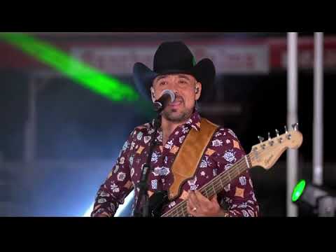 Grupo Manada - Hay unos ojos  y capullito de rosa