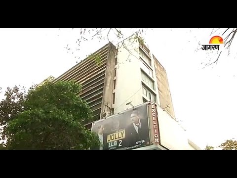 Anil donned the ‘Mubarakan’ look at a multiplex launch!